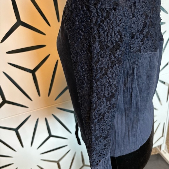 Mudd Blue 3/4 Bell Sleeve Criss-Cross V-Neck Cropped Blouse - Picture 6 of 12